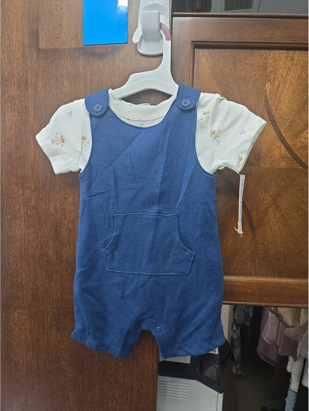 9m brand new shorts overall outfit from carter's item 51G5